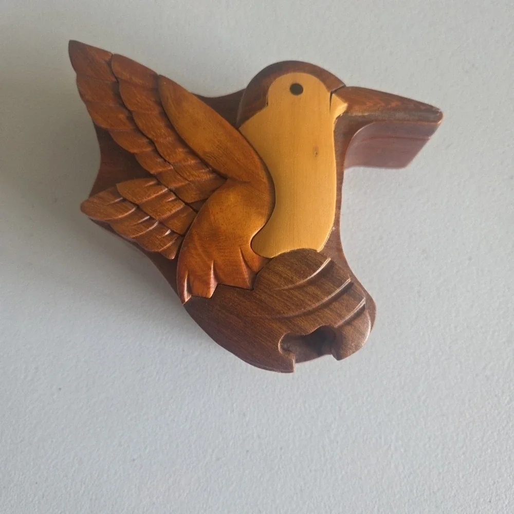 Hand Crafted Toy Wood Puzzle Artisan Figural Bird HUMMINGBIRD Puzzle Box As Is
